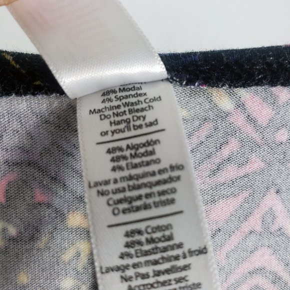 LuLaRoe Women's Black Pink Aztec Pyramid Short Sleeve Tunic Shirt Top Blouse - Picture 15 of 16